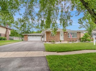 602 Chestnut Ln, Beecher, IL 60401