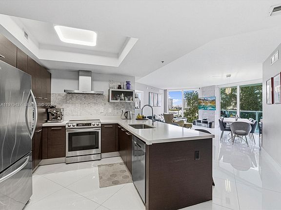 4th image of 200 Sunny Isles Blvd #2702