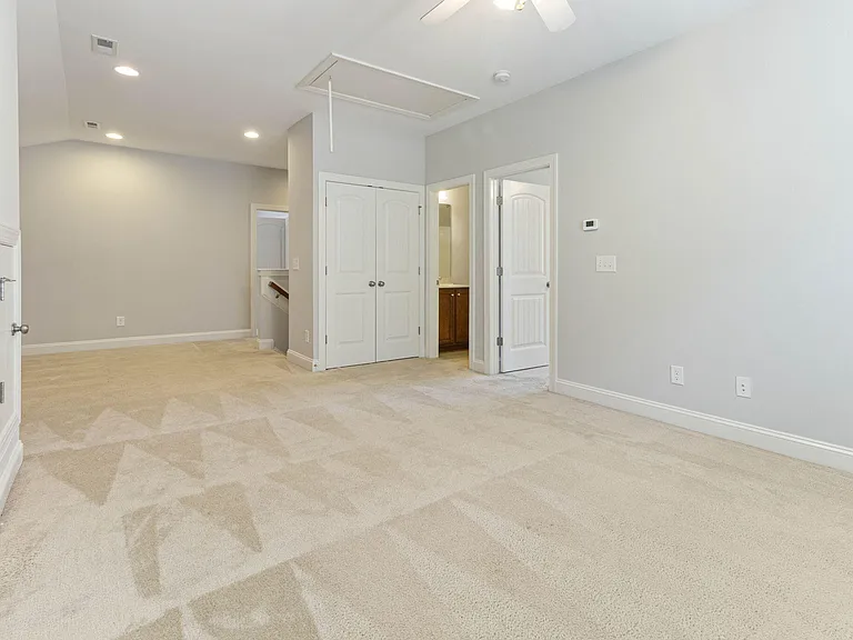 1528 Lily Creek Dr — Photo 21