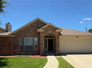 5925 Bishops Mill Dr, Corpus Christi, TX 78414
