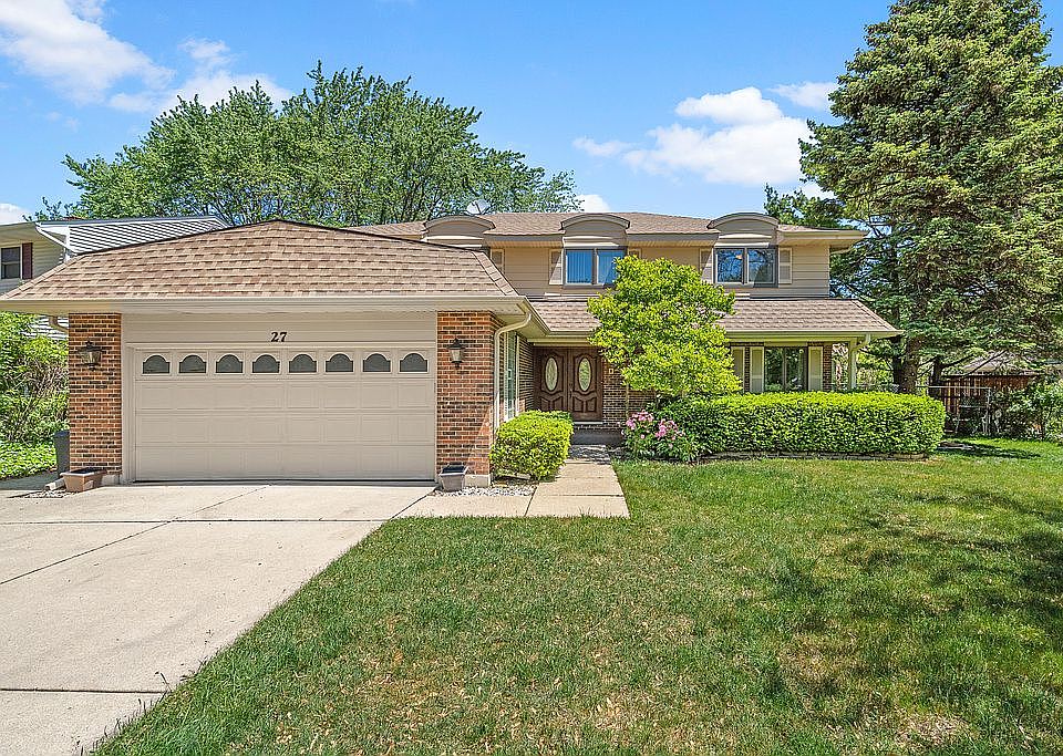 1st image of 27 Berkshire Dr