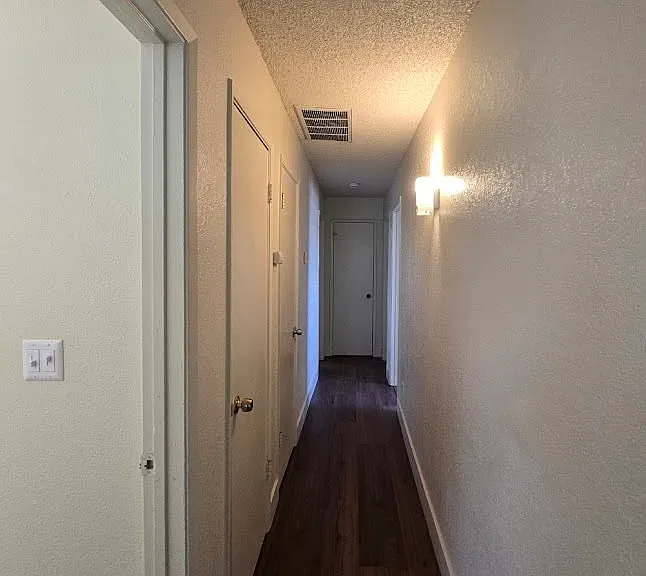 310 N 9th St #201 — Photo 7