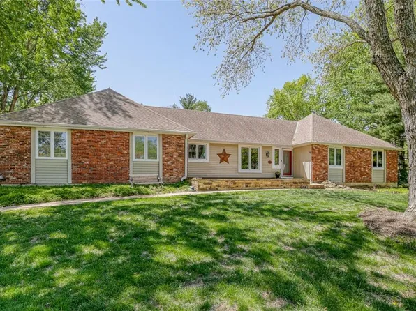 19995 W 120th Ter, Olathe, KS 66061