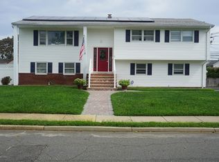 5 Patten Ln, Long Branch, NJ 07740