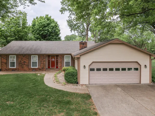 912 Ramblin Rd, Greenwood, IN 46142