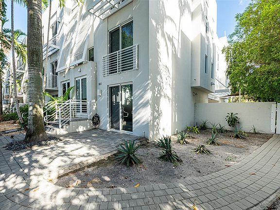 2nd image of 801 SE 12th Court #801