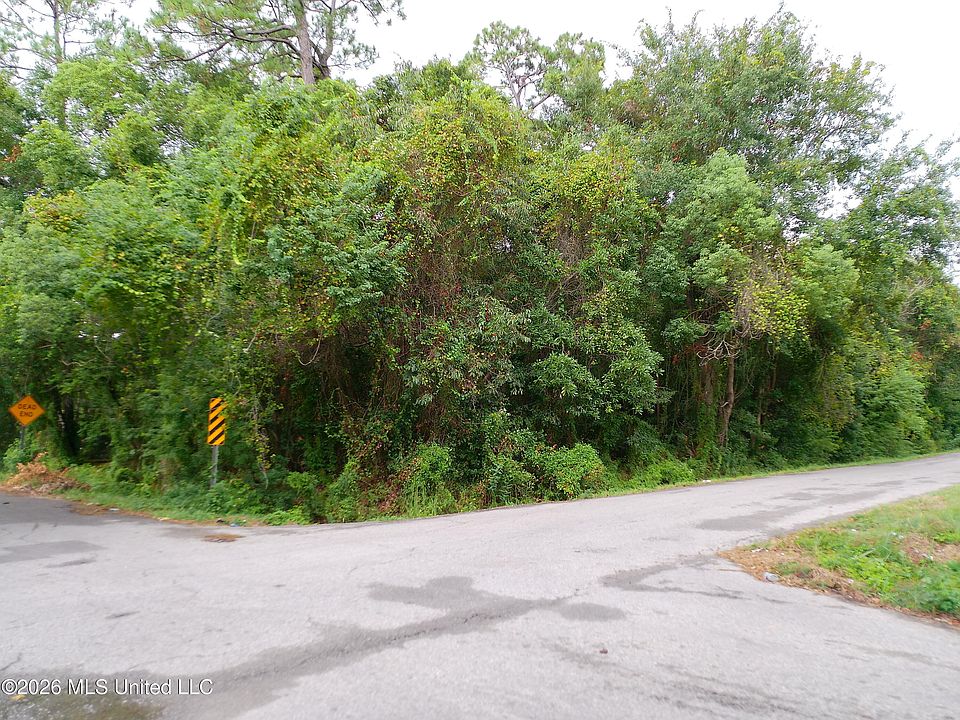 1st image of 6th Ave Lot 14