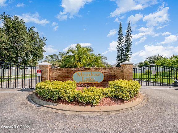 2nd image of 1571 Vista Lake Cir