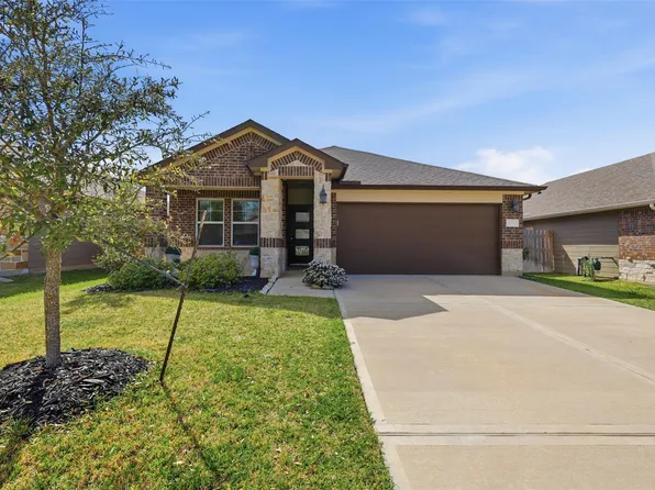 2304 W Winding Pines Dr, Tomball, TX 77375