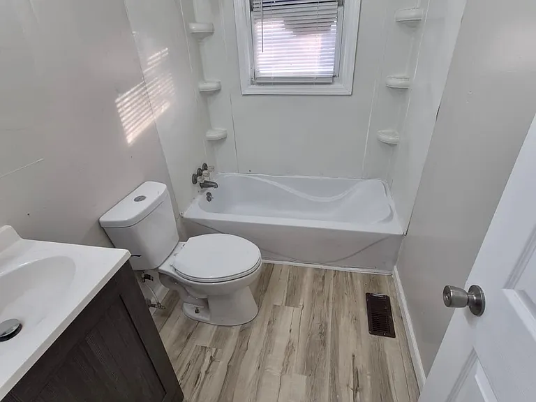 2031 Costello Dr — Photo 12