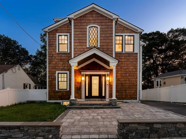 109 Bateman St, Hyde Park, MA 02136