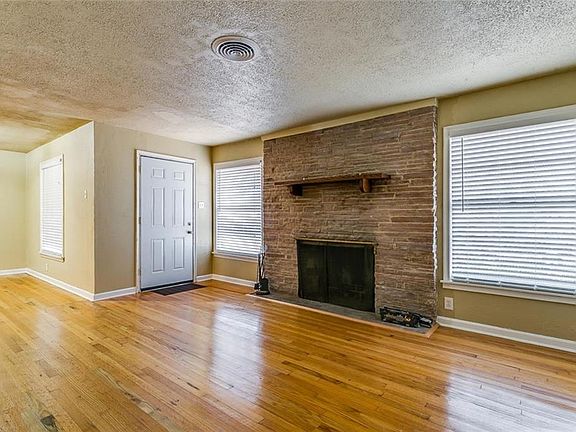 4th image of 5136 Malinda Ln N
