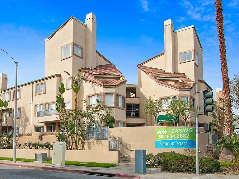 Paramount Terrace — Photo 2