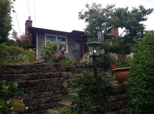 8309 31st Ave NW, Seattle, WA 98117