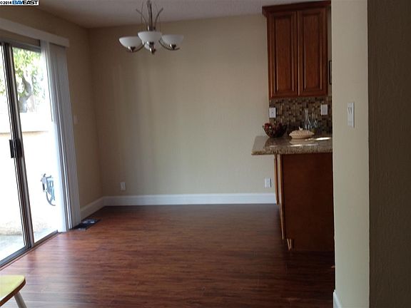 5th image of 2355 Royal Ann Dr