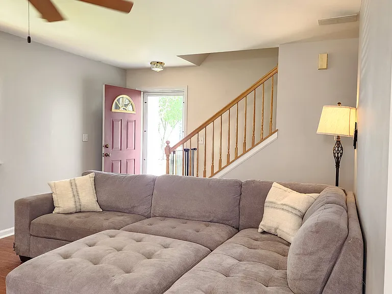 301 Wedgewood Cir #301 — Photo 8
