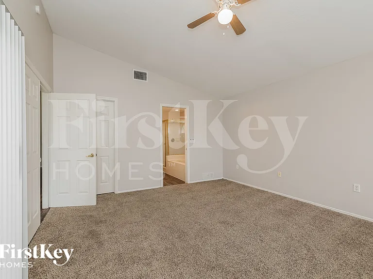 40 Saint Kitts Cir — Photo 9