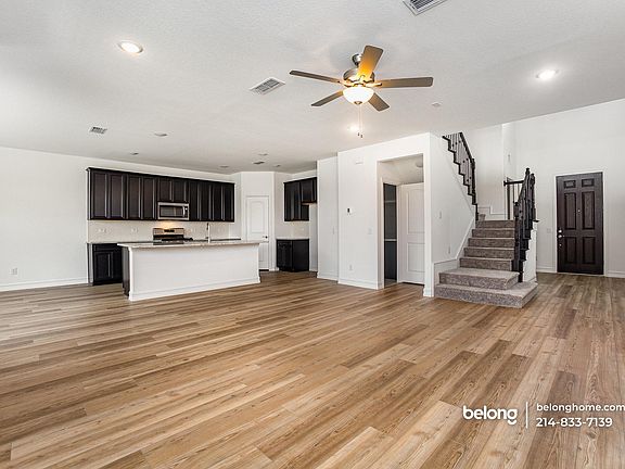 5th image of 345 Rosemoor Pl