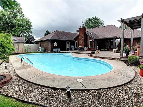 3rd image of 9160 Payne Farm Ln
