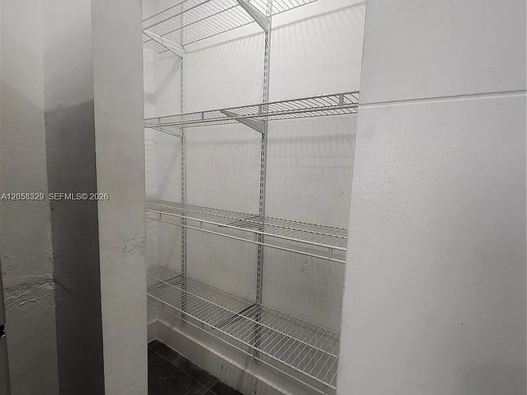 1557 Euclid Ave #5 — Photo 9