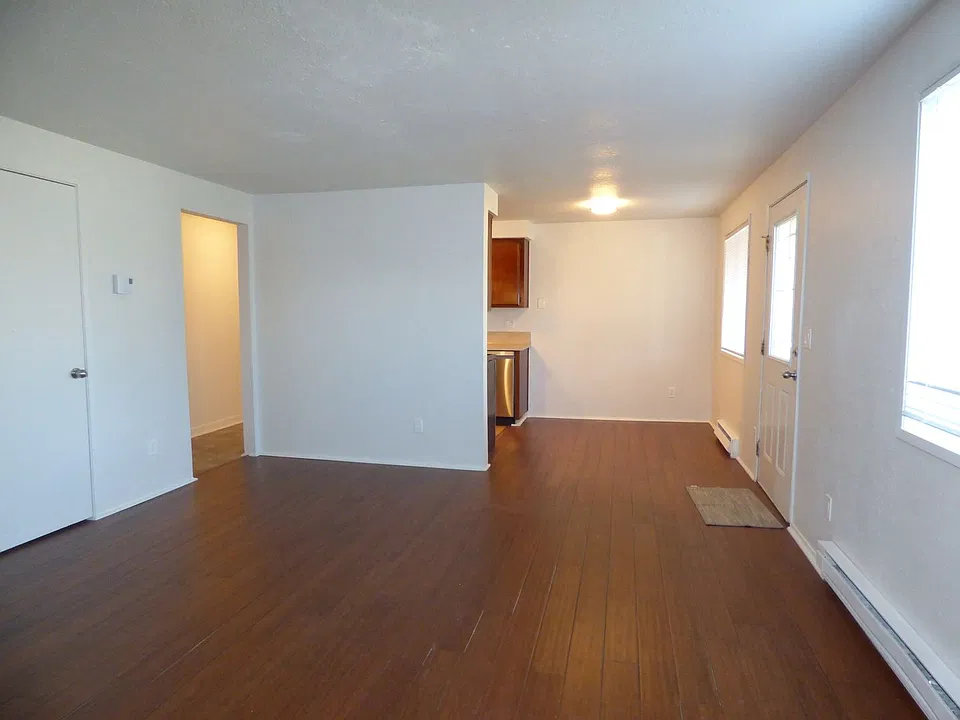 805-875 Gerth Ave NW