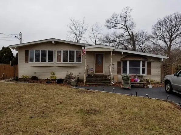 (undisclosed Address), Ronkonkoma, NY 11779