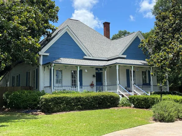 720 S Main St, Headland, AL 36345