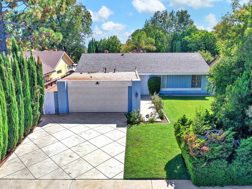 1st image of 12577 Amboy Ave