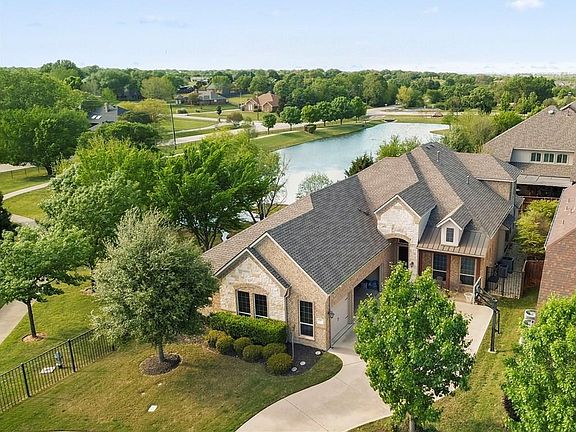 2nd image of 3007 Spring Lake Ct