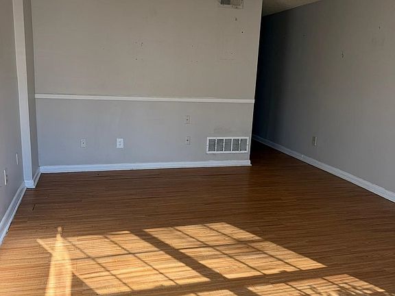 2nd image of 690 Hobbs Dr #690