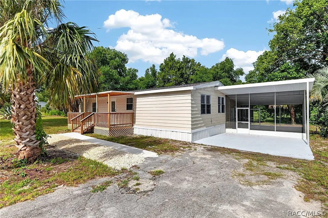 4 bed, 2.0 bath, 1473 sqft, $1,850 — Photo 2
