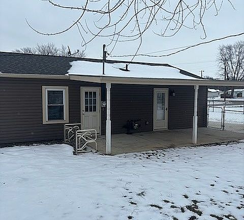 2nd image of 1115 E Richard Dr