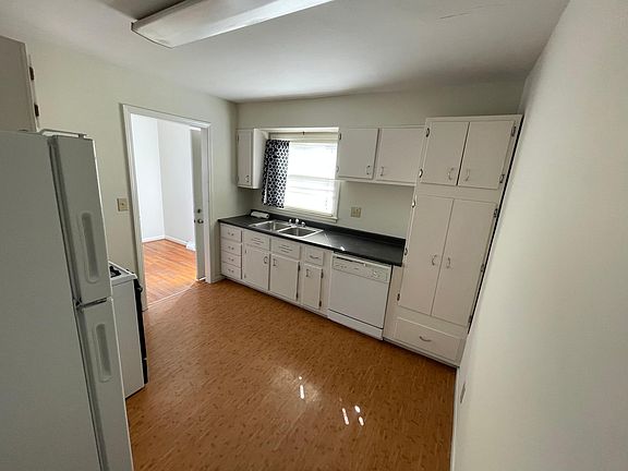 5th image of 1739 W 35th St