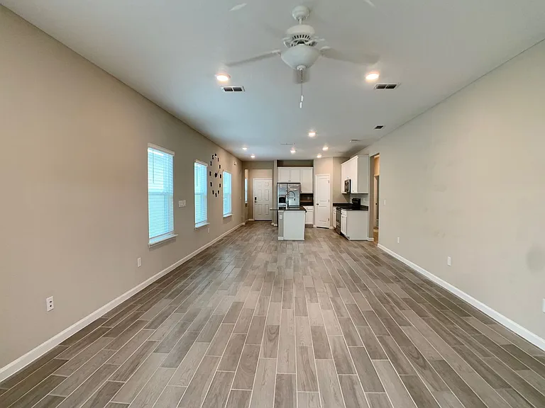 7374 Hilladale Creek Ln — Photo 16