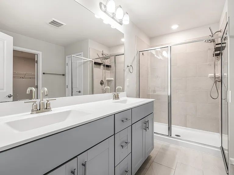 4008 Passenger Pl — Photo 28