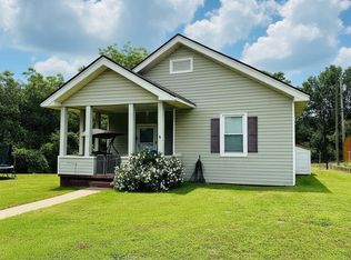 13 Lawrence St, Lyman, SC 29365