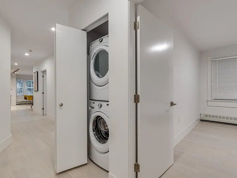 1425 Haro St #101 — Photo 15