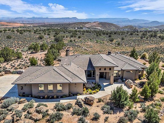 2nd image of 401 W Silver Hills Rd