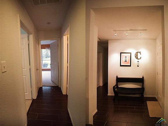 3rd image of 15143 Country Acres Dr