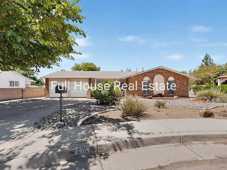 2309 Saturn Pl NE — Photo 43