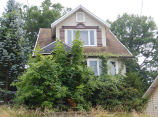 530 Hillcrest St, Teaneck, NJ 07666