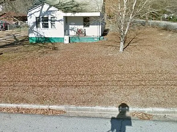 110 Apex St, Laurens, SC 29360