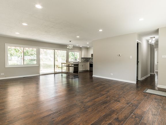 3rd image of 1524 Turner Ln