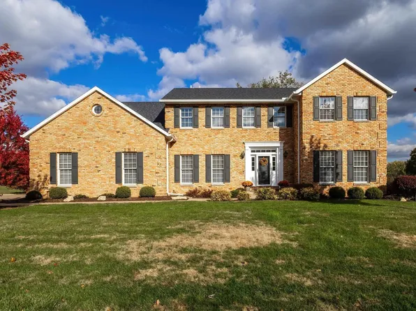 4005 Forest Rd, Davenport, IA 52807
