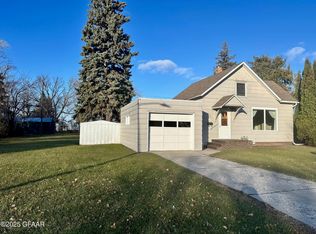 513 Central Ave N, Crookston, MN 56716