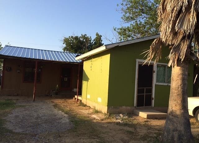 1st image of 615 Rosales