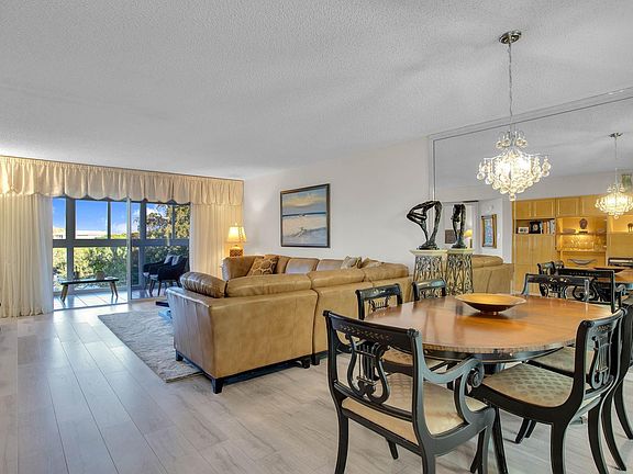 5th image of 1603 Abaco Drive #D4