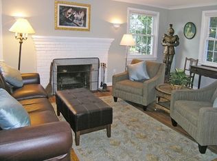 12 Hilltop Rd, Silver Spring, MD 20910