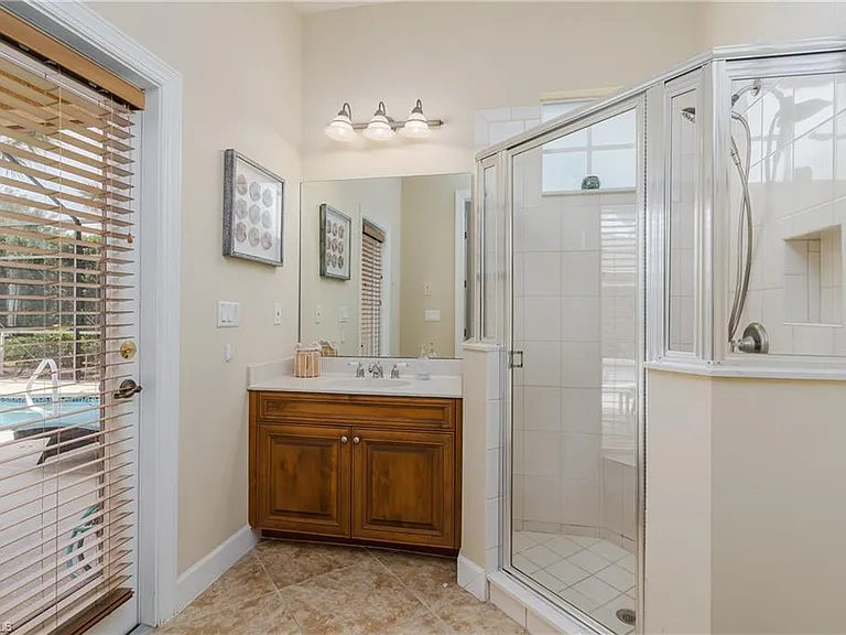 8754 Hideaway Harbor Ct — Photo 26