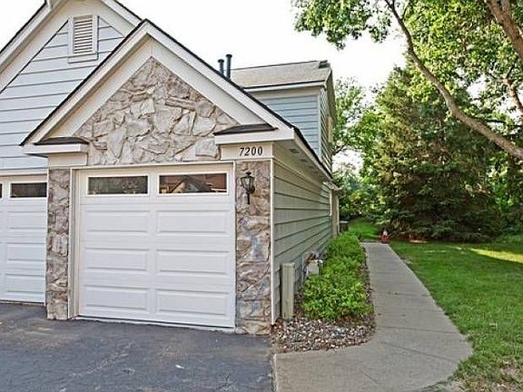 End Unit, feels private!